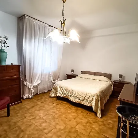 Casa Revignano, Nostalgica Oasi Dei Nonni 3*