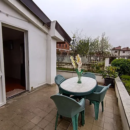 Casa Revignano, Nostalgica Oasi Dei Nonni La Loggia