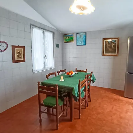 Casa Revignano, Nostalgica Oasi Dei Nonni ホテル 3*