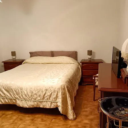 Casa Revignano, Nostalgica Oasi Dei Nonni 3* La Loggia