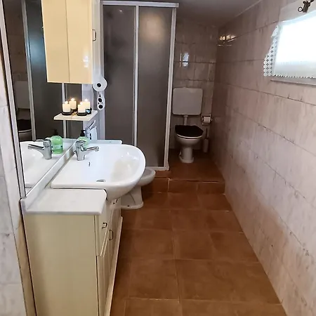Casa Revignano, Nostalgica Oasi Dei Nonni
