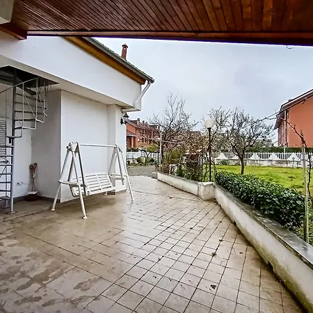 Casa Revignano, Nostalgica Oasi Dei Nonni 3*